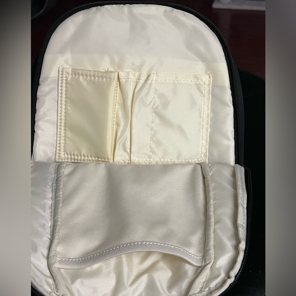 Sherpani Backpack - Picture 4 of 4